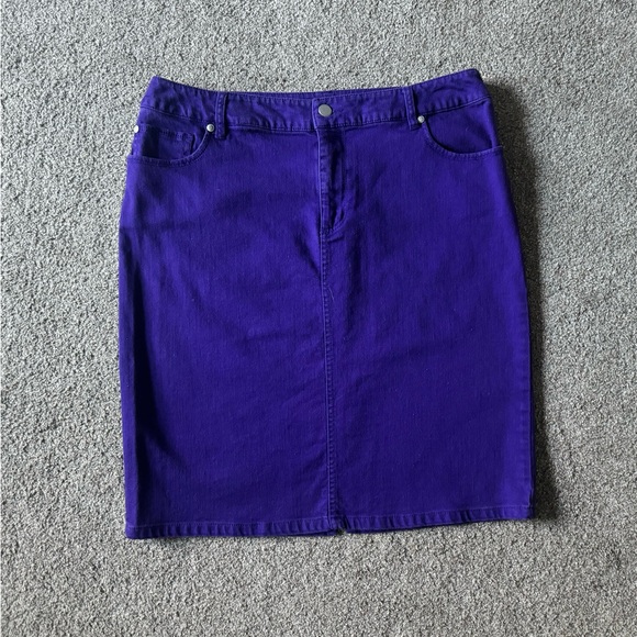 Chico’s Denim Skirt Size S (1,5) pencil Workwear Classic Purple Casual - Picture 1 of 11